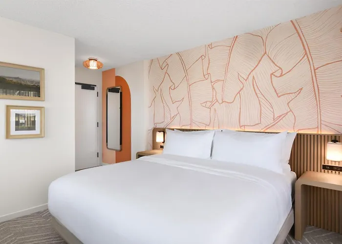 One-Bedroom King Suite