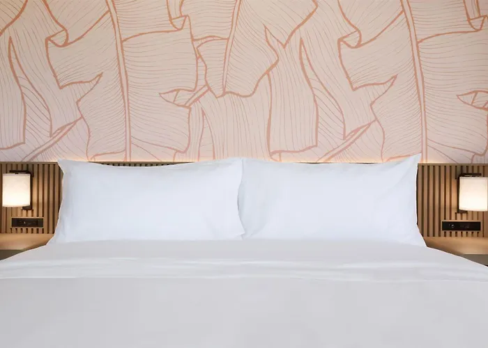One-Bedroom King Suite